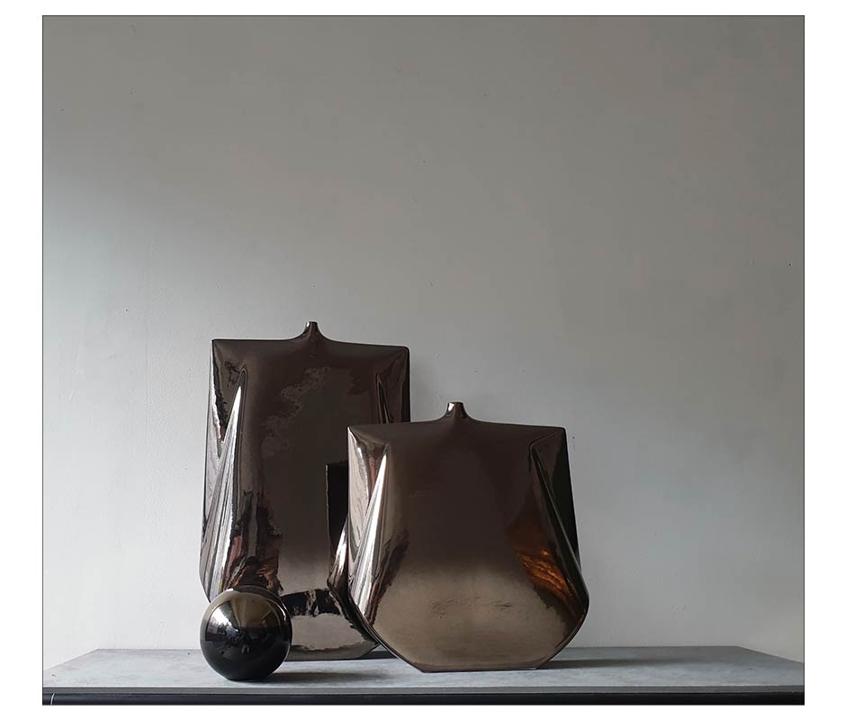 Caneco, Night Gold, 12×36.5x56cm, 10955F