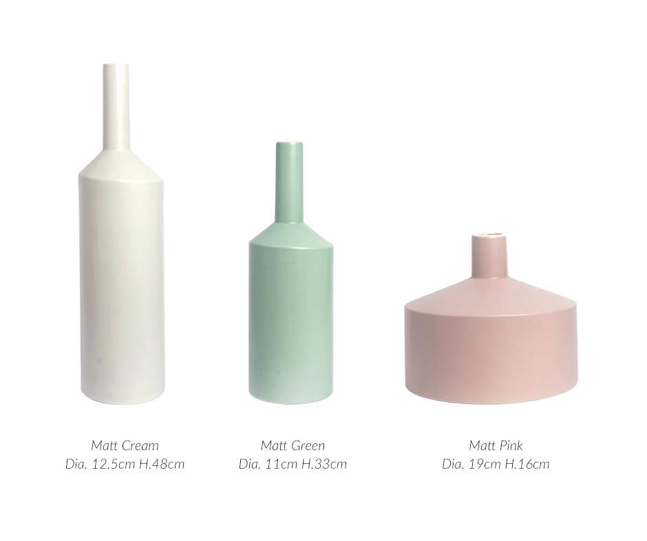 Bottle Vase Md, Matt Green, 11 x 33cm, 2494