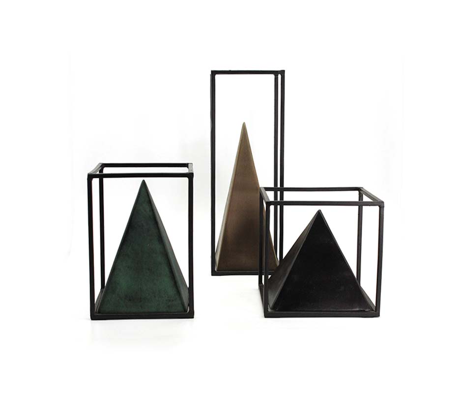 pyramid frame 18, Green patina + Matt black, 18x18x25cm, 22303-25