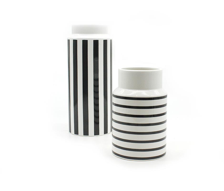 Line Horizontal Vase, White, 12.5×12.5x19cm, K24041