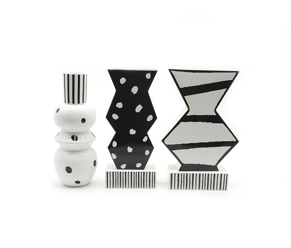 Diagonal Vase, White, 22.5×9.5x30cm, K24026