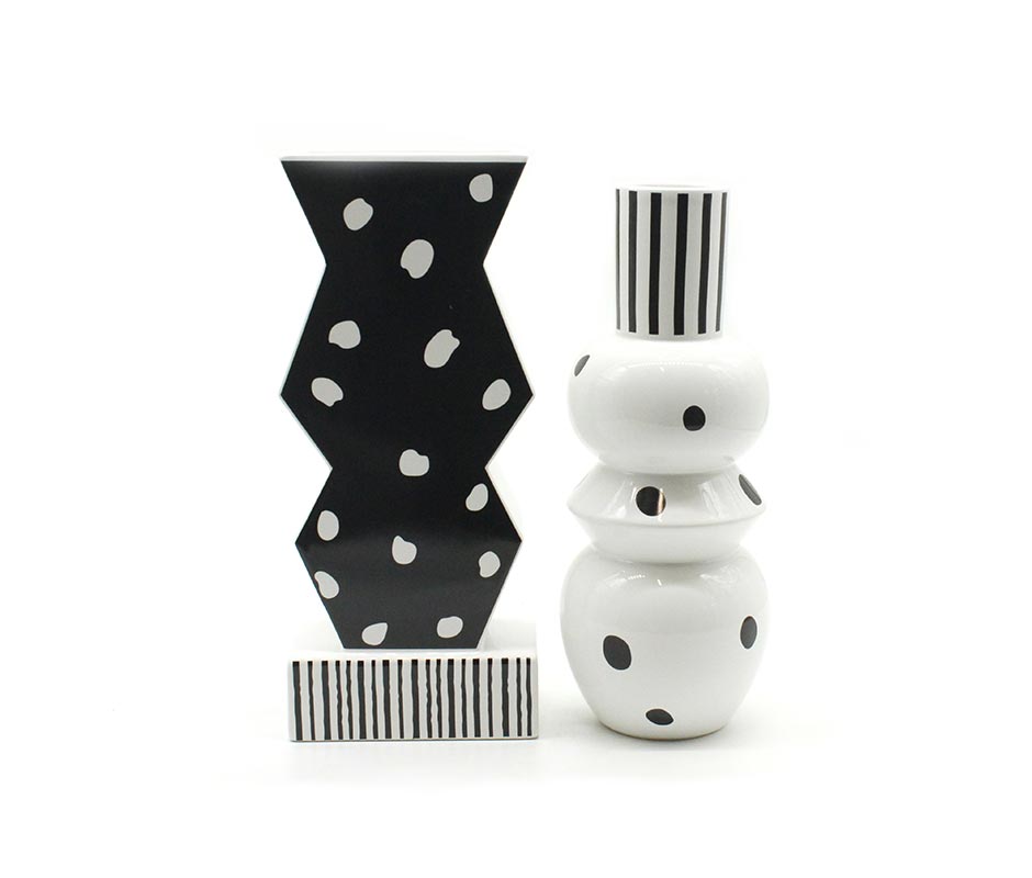 Black Dot Vase, Black, 14×9.5×30.5cm, K24028