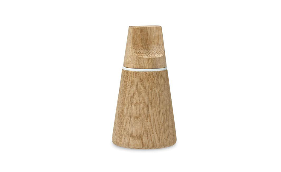 Salt Grinder 16cm dia 9 cm